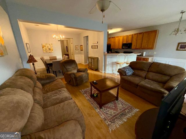 121 Stonebridge Crossing, Newnan, GA 30265