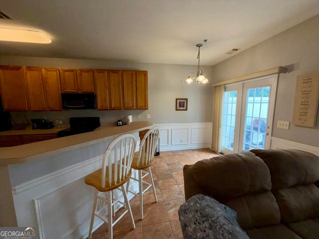 121 Stonebridge Crossing, Newnan, GA 30265