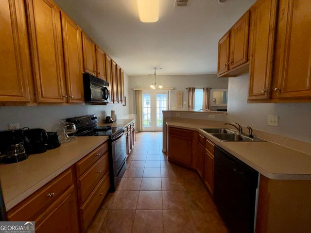 121 Stonebridge Crossing, Newnan, GA 30265