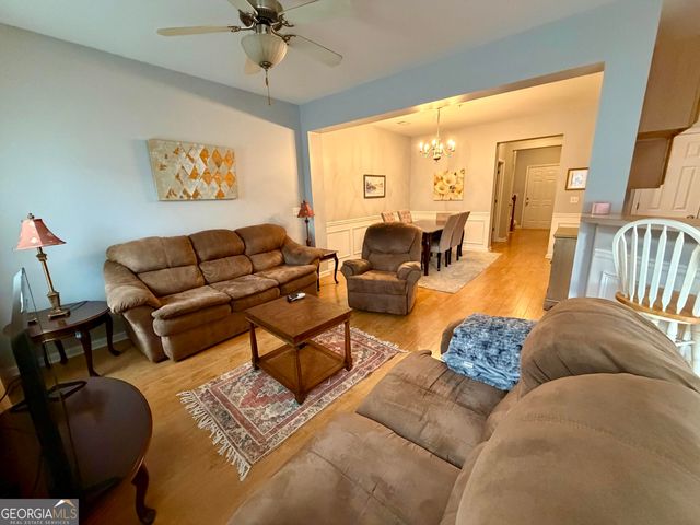 121 Stonebridge Crossing, Newnan, GA 30265