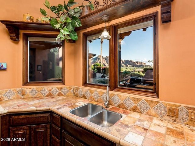 4320 E DESERT CREST Drive, Paradise Valley, AZ 85253