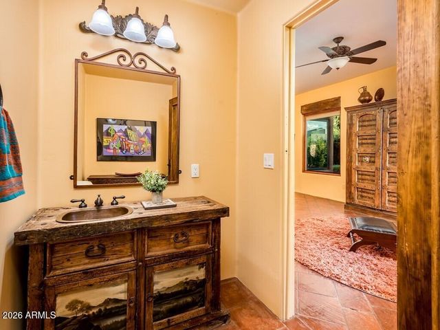 4320 E DESERT CREST Drive, Paradise Valley, AZ 85253