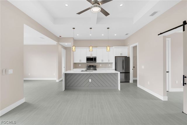 6029 Keystone Cir, Labelle, FL 33935