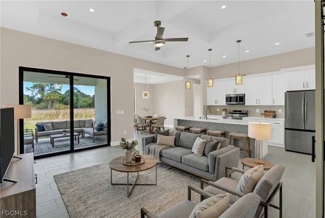 6029 Keystone Cir, Labelle, FL 33935