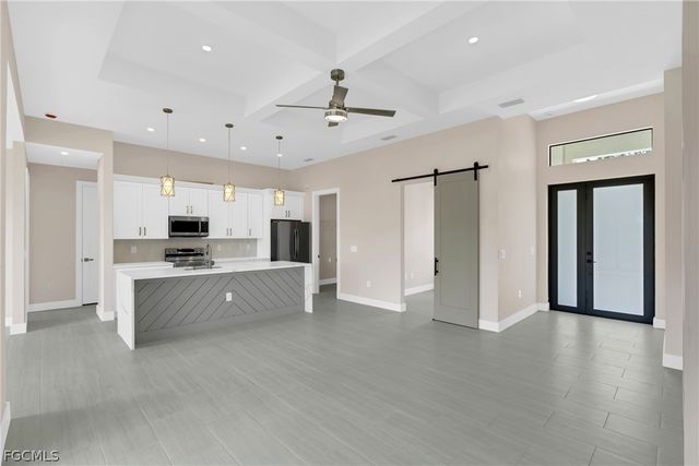 6029 Keystone Cir, Labelle, FL 33935