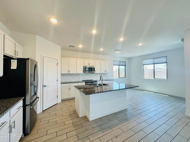7425 W Nicolet Avenue, Glendale, AZ 85303