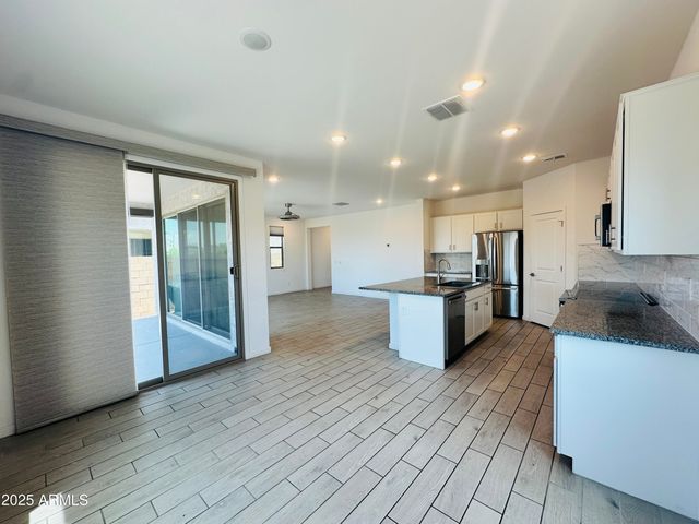 7425 W Nicolet Avenue, Glendale, AZ 85303