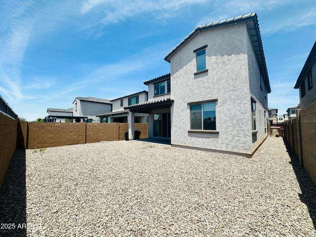 7425 W Nicolet Avenue, Glendale, AZ 85303