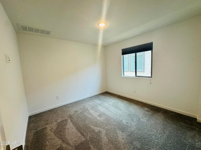 7425 W Nicolet Avenue, Glendale, AZ 85303