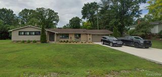 7070 Riverstone Road, West Bloomfield, MI 48322