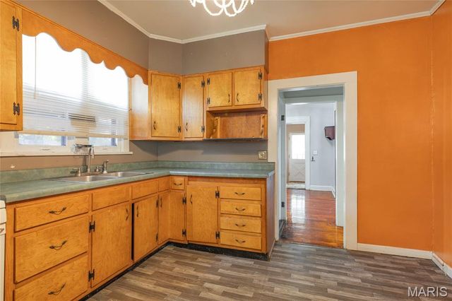 709 Mayo, Carlinville, IL 62626