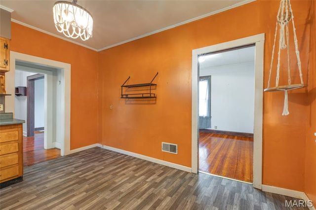 709 Mayo, Carlinville, IL 62626