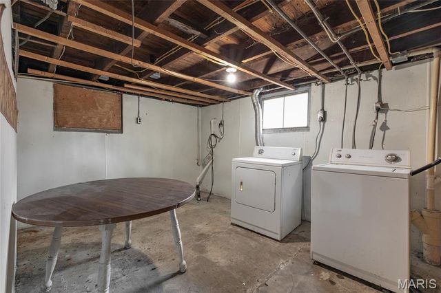 709 Mayo, Carlinville, IL 62626