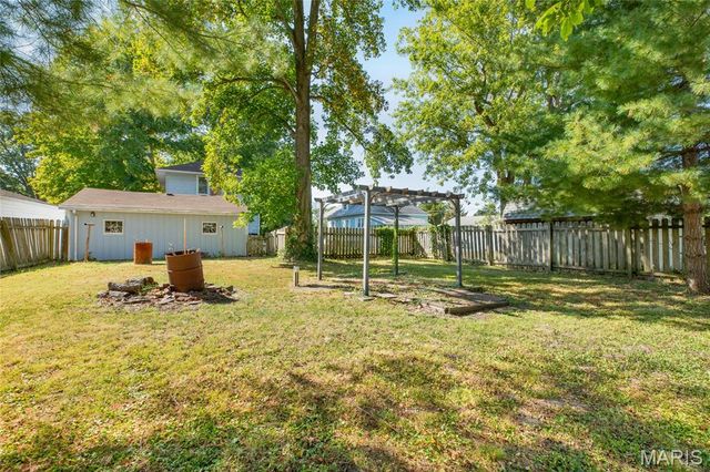 709 Mayo, Carlinville, IL 62626