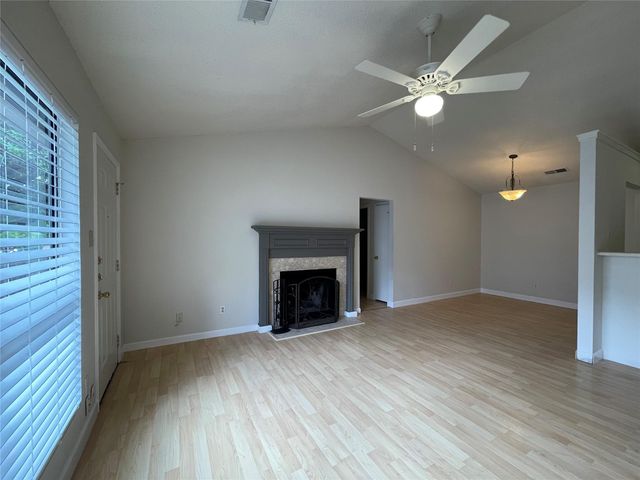 2031 Redwing WAY, Round Rock, TX 78664