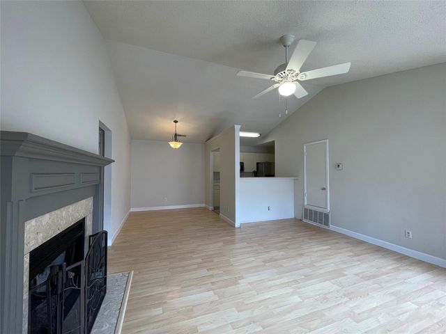 2031 Redwing WAY, Round Rock, TX 78664