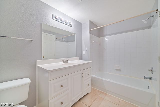 23580 Walden Center DR 305, Estero, FL 34134