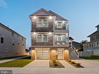 108 E 16TH AVE, Wildwood, NJ 08260