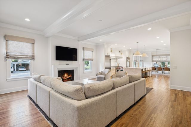 813 Hillsboro Rd, Franklin, TN 37064