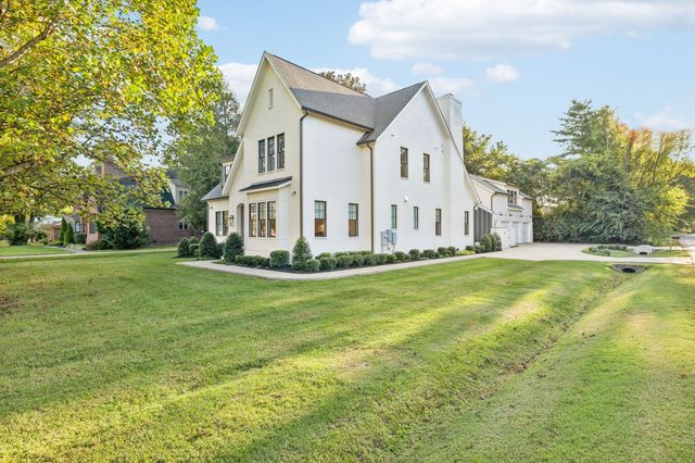 813 Hillsboro Rd, Franklin, TN 37064