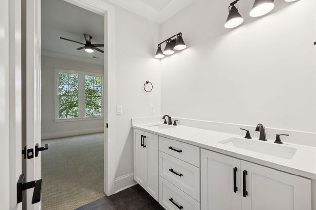 813 Hillsboro Rd, Franklin, TN 37064