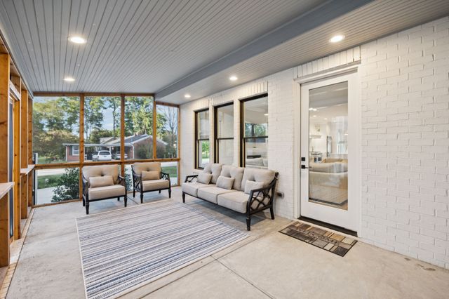 813 Hillsboro Rd, Franklin, TN 37064