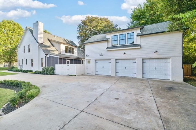 813 Hillsboro Rd, Franklin, TN 37064