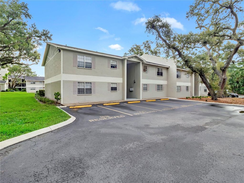 14466 REUTER STRASSE CIRCLE 501, Tampa, FL 33613