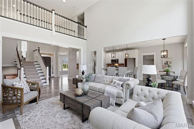 109 Sterling Crossing Drive, Dardenne Prairie, MO 63368