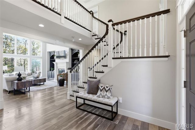 109 Sterling Crossing Drive, Dardenne Prairie, MO 63368