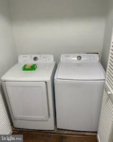 46 NORMANS FORD DR, Sicklerville, NJ 08081