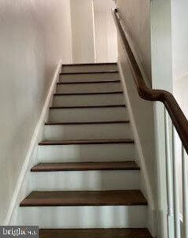 46 NORMANS FORD DR, Sicklerville, NJ 08081