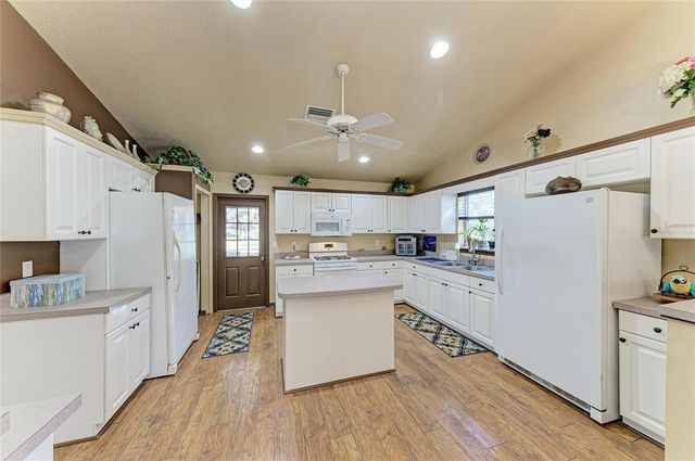 7205 WAUCHULA ROAD, Myakka City, FL 34251