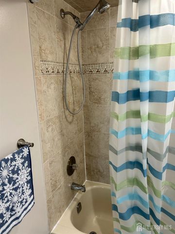 204 Blew Court, East Brunswick, NJ 08816