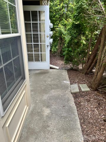 204 Blew Court, East Brunswick, NJ 08816