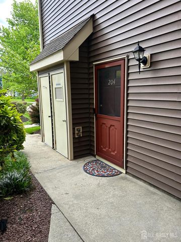 204 Blew Court, East Brunswick, NJ 08816
