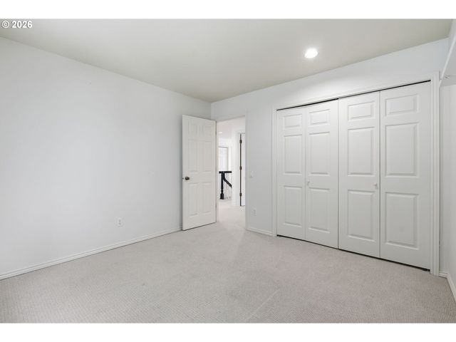 19158 MEGAN Pl, Lake Oswego, OR 97034