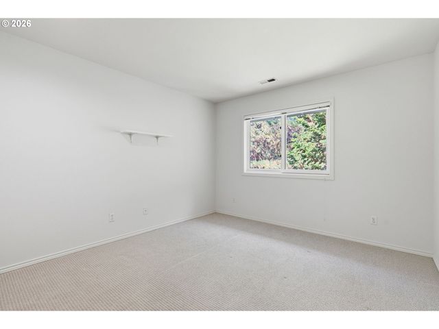 19158 MEGAN Pl, Lake Oswego, OR 97034