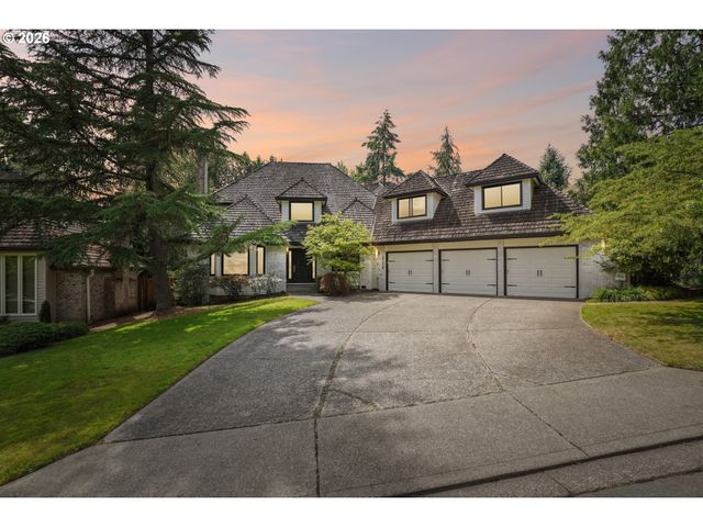 19158 MEGAN Pl, Lake Oswego, OR 97034
