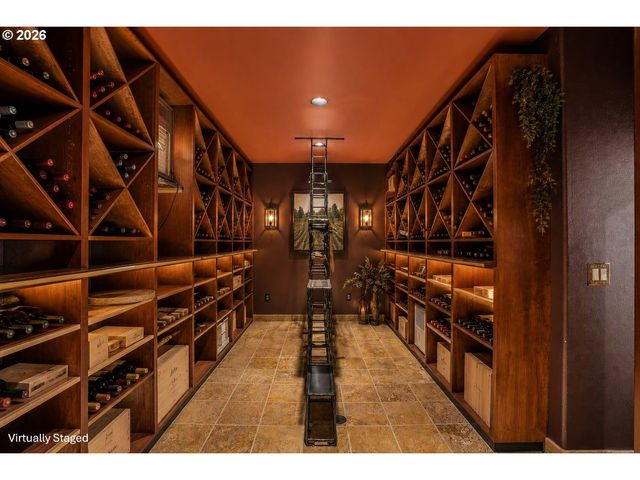 19158 MEGAN Pl, Lake Oswego, OR 97034