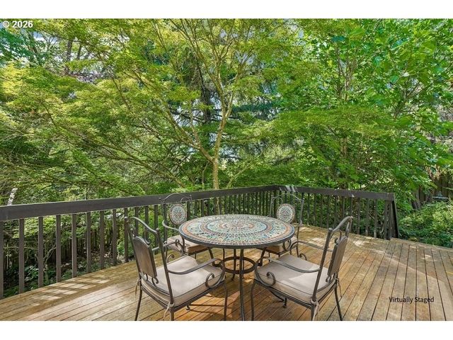 19158 MEGAN Pl, Lake Oswego, OR 97034