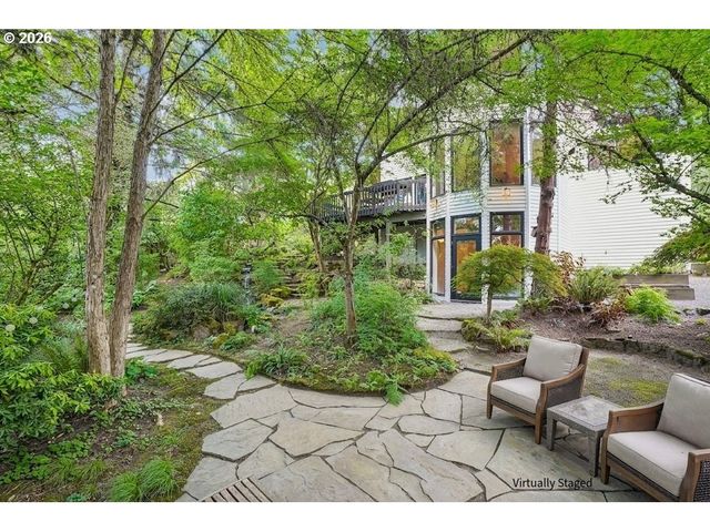 19158 MEGAN Pl, Lake Oswego, OR 97034