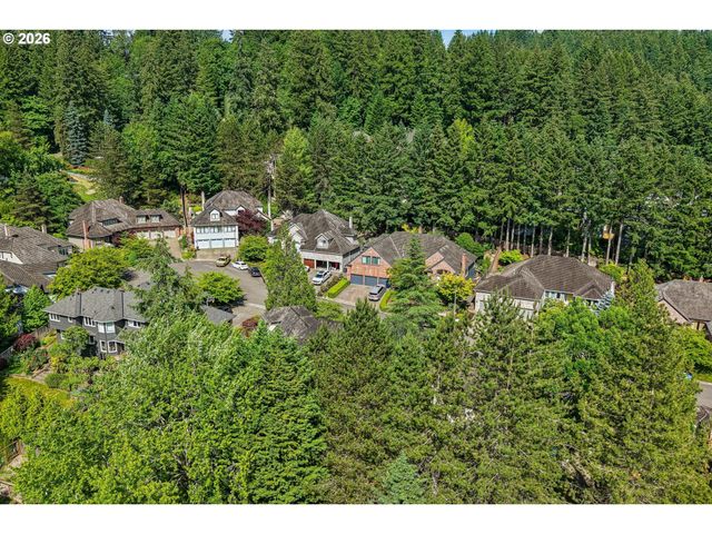 19158 MEGAN Pl, Lake Oswego, OR 97034