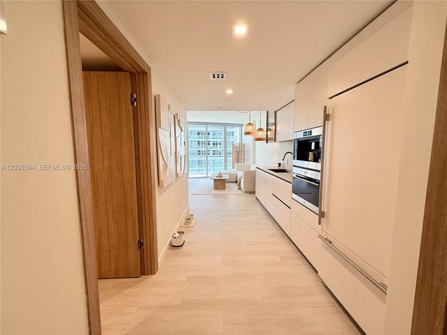 495 Brickell Ave 5106, Miami, FL 33131