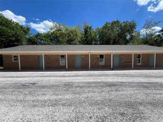 1231 Sycamore Avenue D, Huntsville, TX 77340