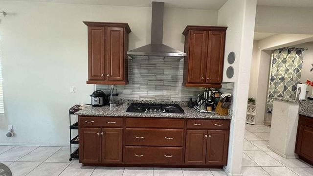 7117 W Andrea Drive, Peoria, AZ 85383