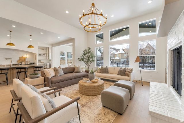 664 S WILDFLOWER CIR, North Salt Lake, UT 84054