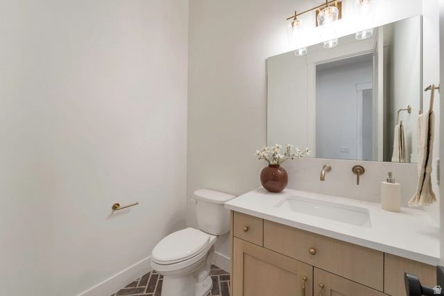 664 S WILDFLOWER CIR, North Salt Lake, UT 84054