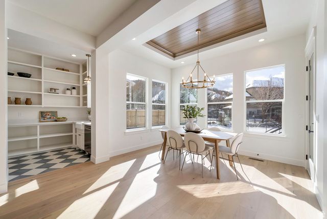 664 S WILDFLOWER CIR, North Salt Lake, UT 84054