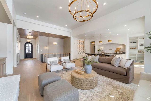 664 S WILDFLOWER CIR, North Salt Lake, UT 84054